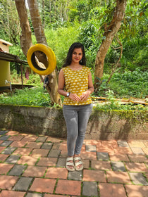 Kalaabam Mustard Elephant Print Sleeveless Short Top