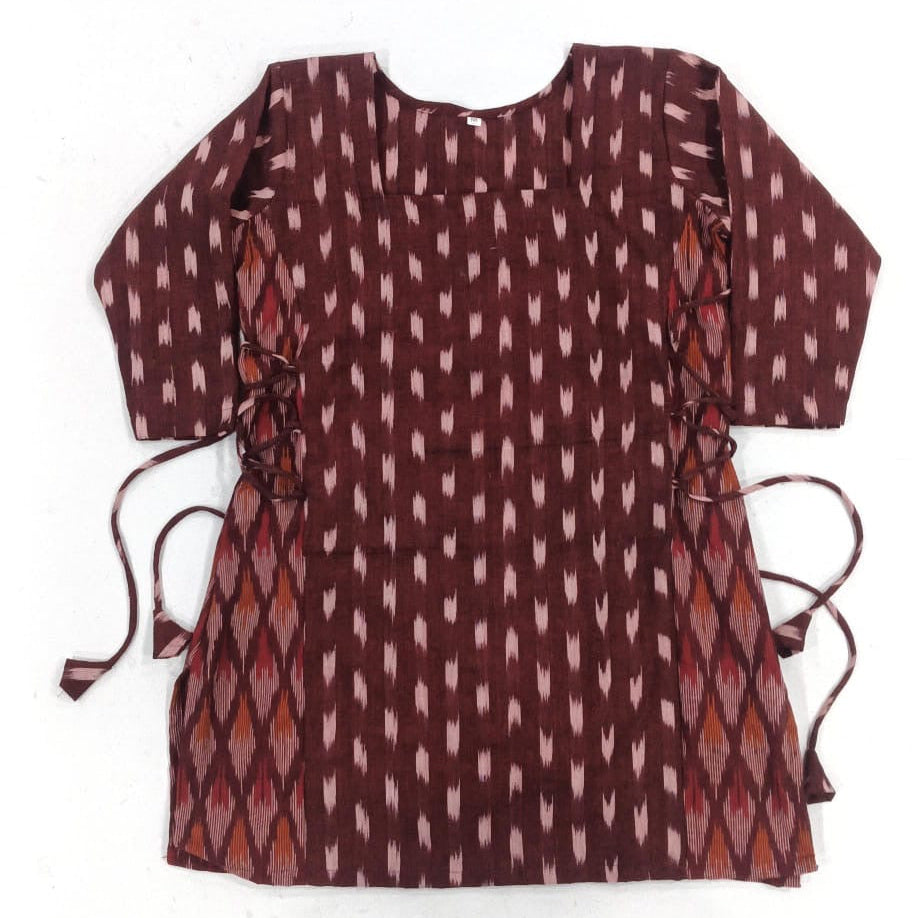 Kalaabam Maroon Tie-Side Short Kurti